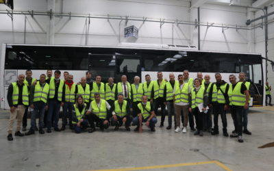 Una delegación de operadores de transporte israelí visita las instalaciones de Sunsundegui en Navarra
